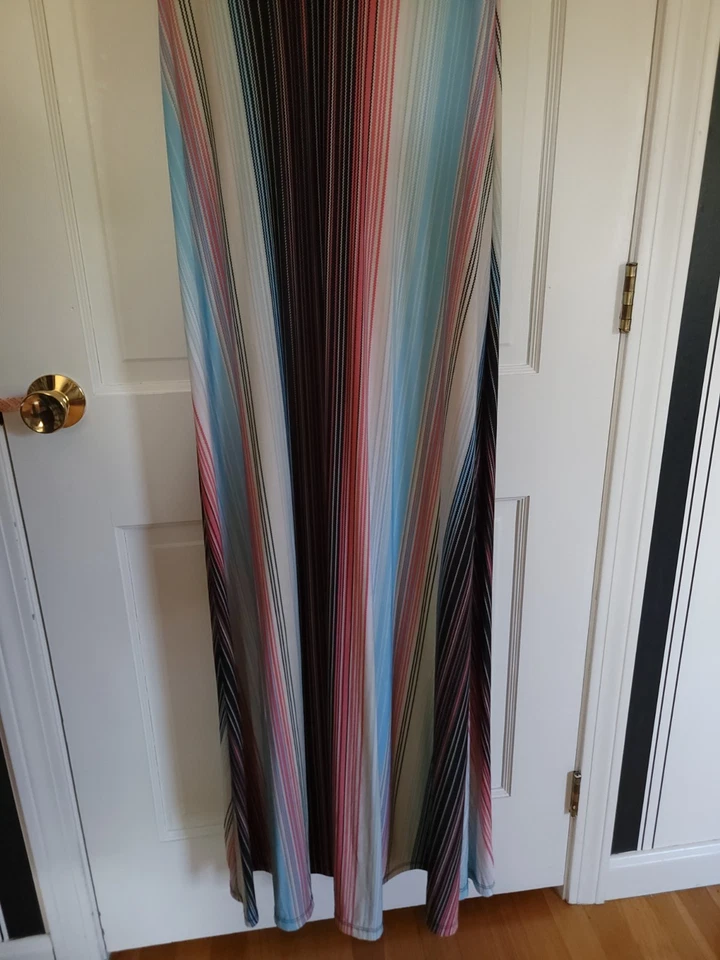 Maxi Vestido Body Central Panel Arco Iris Retro Talla M Estilo Tanque Elástico Largo  Foto 3 de 4