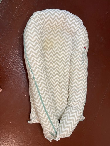 Dock A Tot Grand Baby Dock For 9-36 Months Gray Chevron