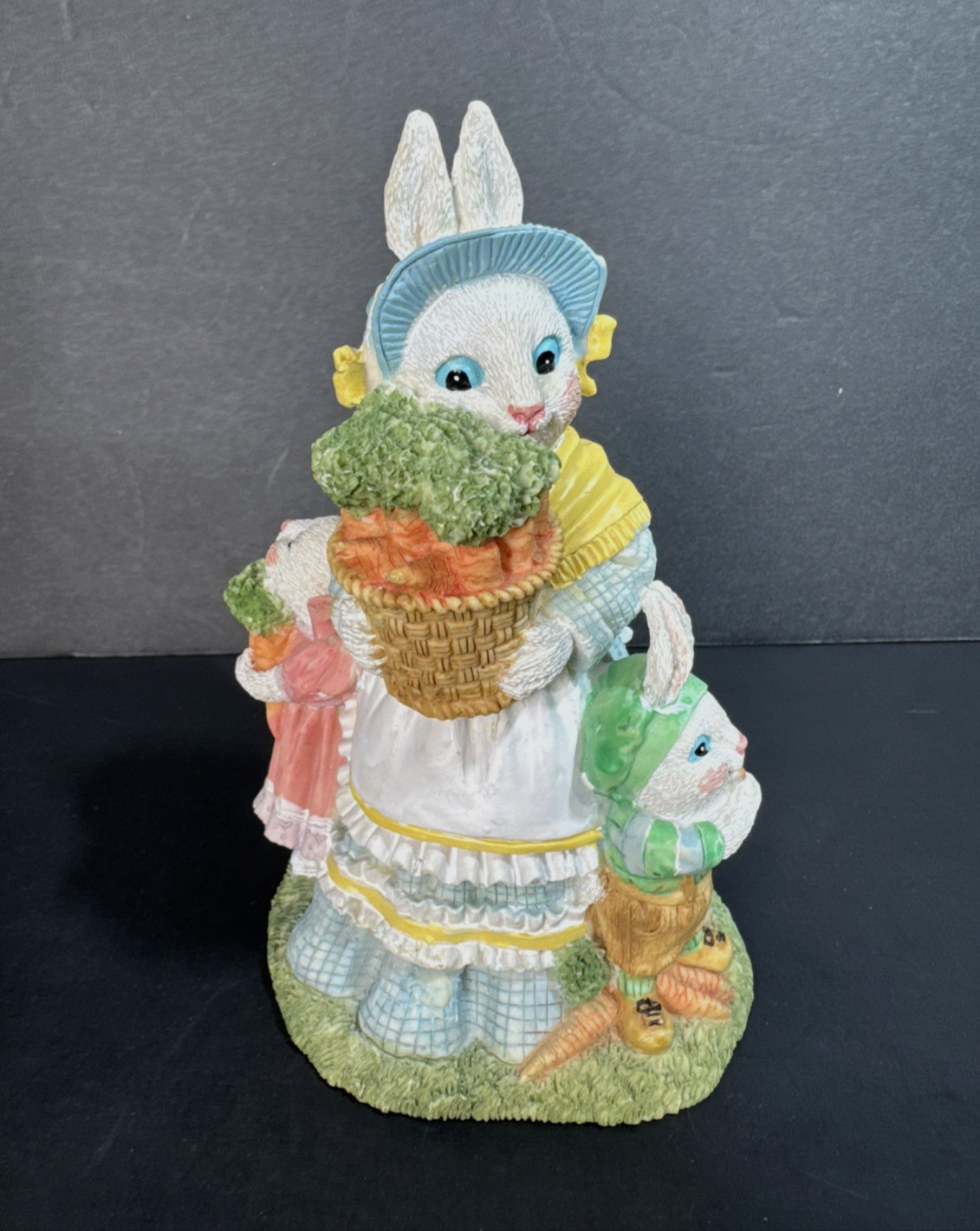 Mother Flora Wigglenose w/Little Wigglenoses Figurine Victorian Collection 1996