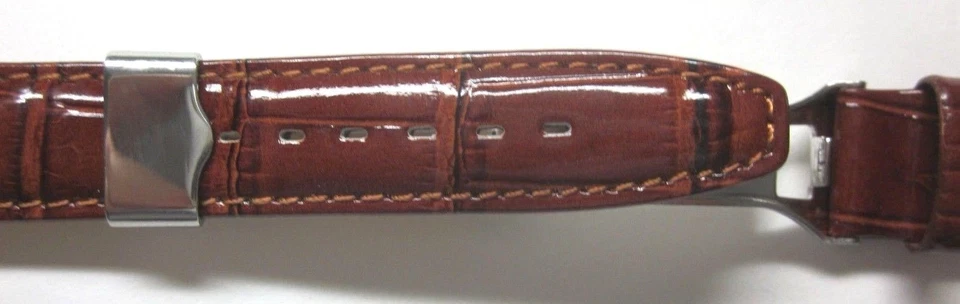 Correa de reloj Timex de 18 mm de cuero de cocodrilo con cierre desplegable marrón oscuro Foto 4 de 4