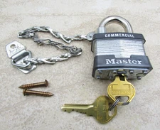 Master Lock Commercial 21KA Keyed Alike Padlock With Shackle & Chain, 21KAMKCN