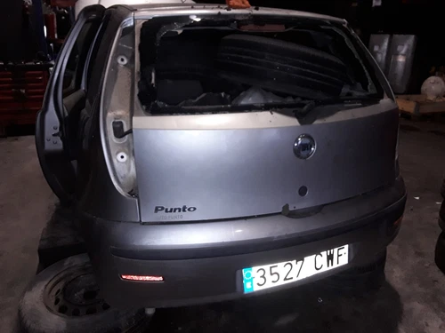 Enjoliveur Inf Feu Arriere Gauche pour FIAT II PUNTO (188) BERLINA 2003 1477775 - Bild 15 von 15