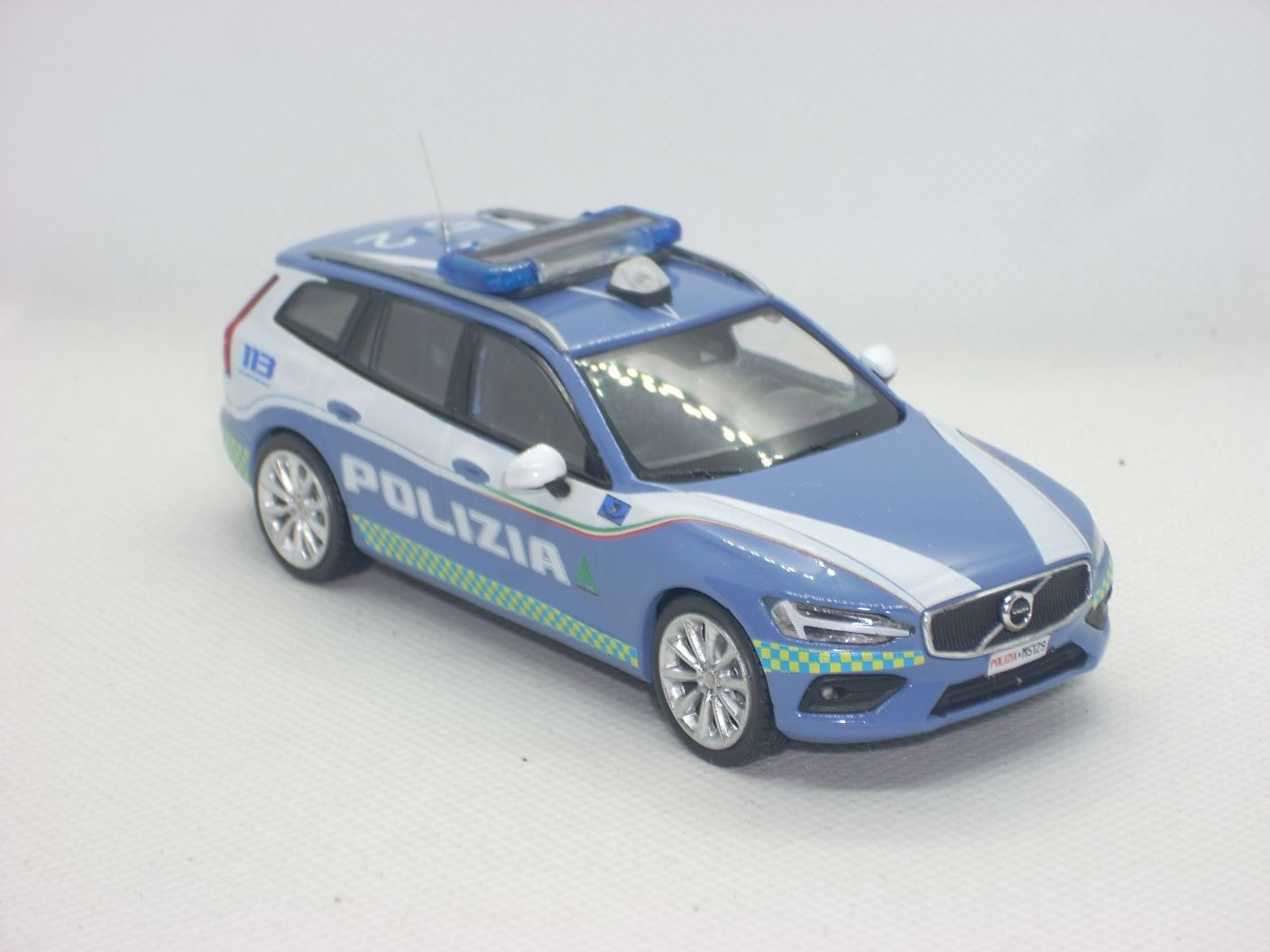 POLICE POLICE Volvo V60 police motorway Autovie Veneto 1/43 scale