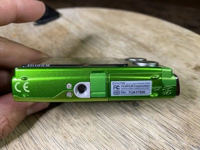 Fujifilm Green FinePix Z10fd Digital Camera - TESTED Working NO