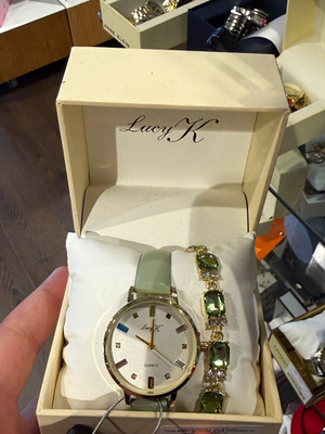 Lucy.K Damen Armbanduhr Quarz Analog Silber/Grün Leder/Edelstahl mit Box