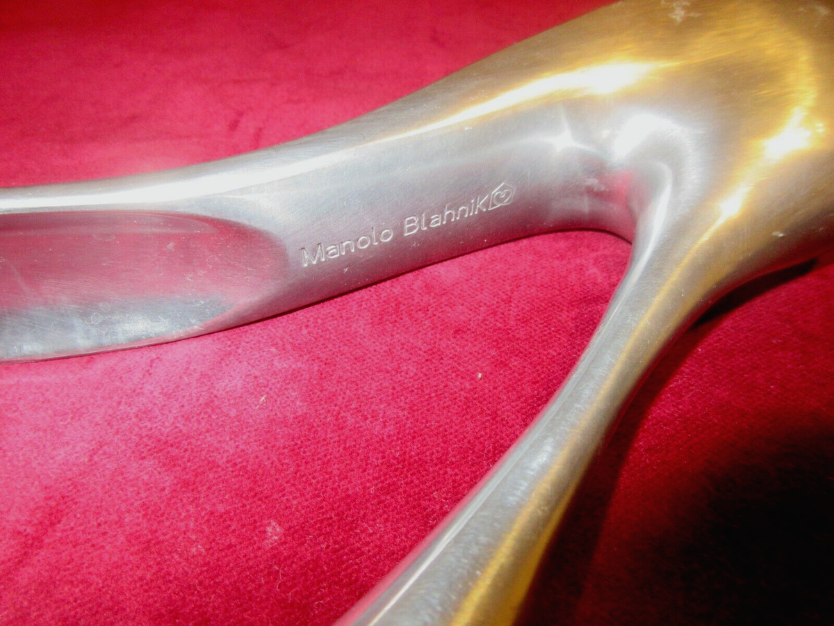 UNIQUE VINTAGE MANOLO BLAHNIK ICONIC SHOE HORN HABITAT | eBay