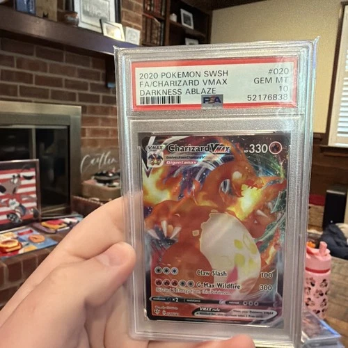 2020 Pokemon SWSH Darkness Ablaze #020 Full Art Charizard VMAX PSA 10 GEM MINT