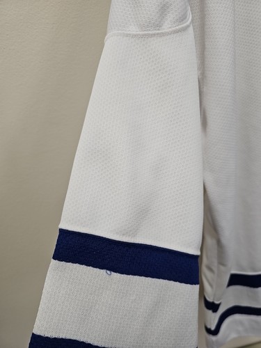 Vintage 90s Toronto Maple Leafs CCM Hockey Jersey Men’s Large NHL Stitched - Picture 10 of 13