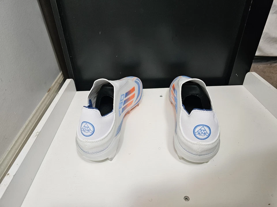 adidas F50 Elite FG Size 8.5 White/blue/orange Soccer - Image 3 of 4