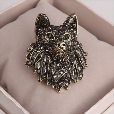Vintage Bronze-Tone Wolf Head Brooch, Inlaid with Black Rhinestones Pins Jewelry