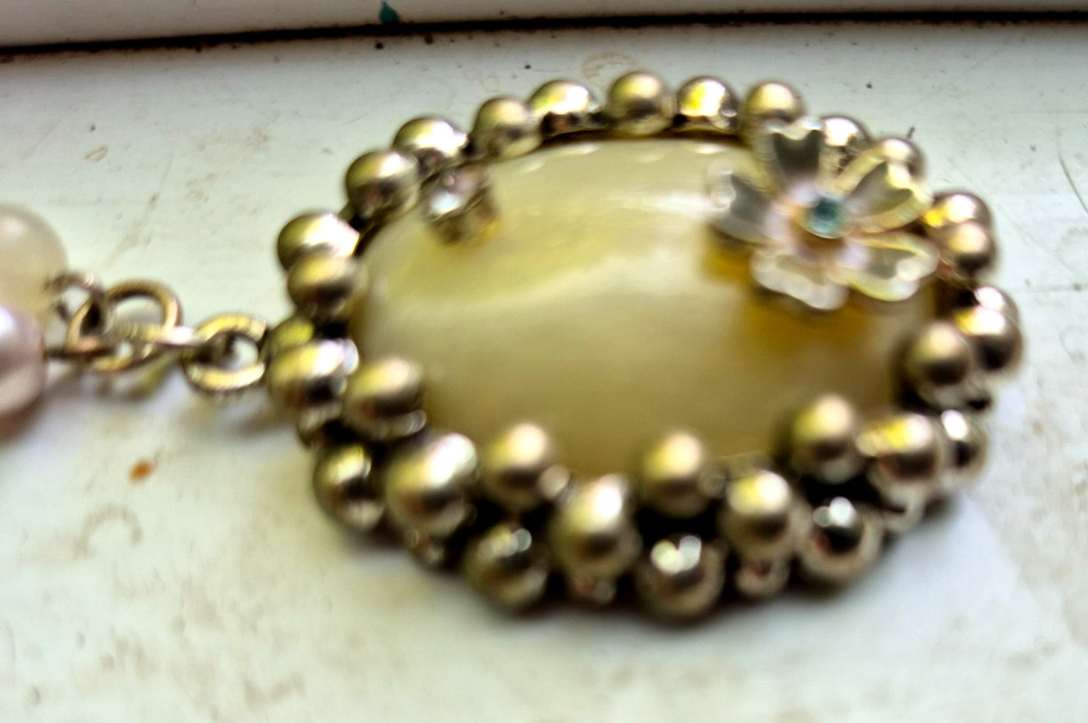 Unmarked Chain Oval Stone Statement Necklace Yell… - image 7