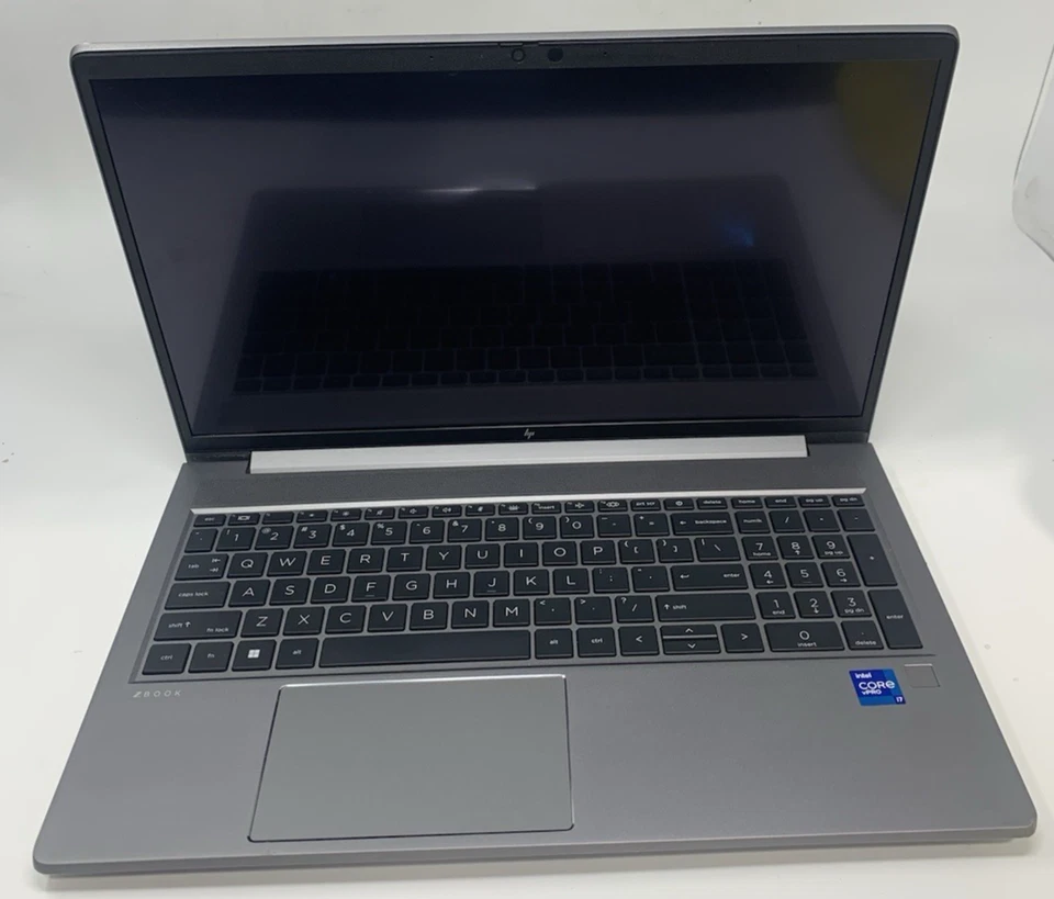 Portátil HP ZBook Power G8 15.6"i7-11850H 2.5GHz 250GB SSD 40GB DDR4 Slv B/Mancha Foto 2 de 4