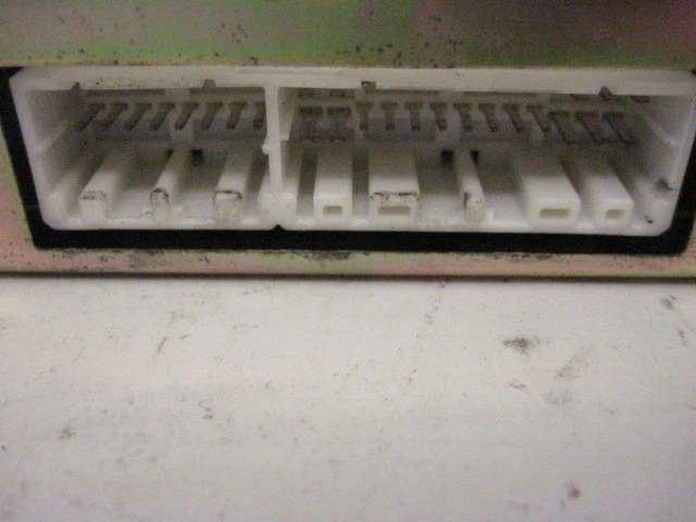 Used Transmission Control Module fits: 1996 Hyundai Sonata Transmission center d - Image 3 of 4