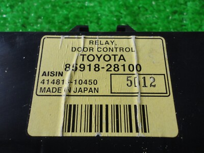 TOYOTA NOAH VOXY AZR60G Genuine Left side Rear Door control relay