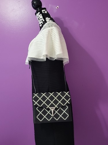 Burberry London Chain Macken Black White Leather Crossbody Shoulder Handbag Bag