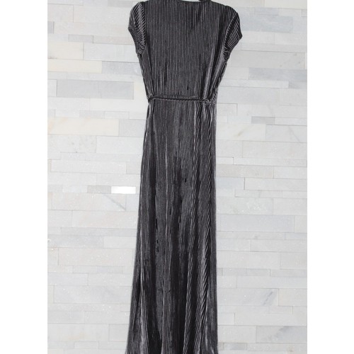 HYFVE Maxikleid Wickeloptik vorne V-Ausschnitt Samt gerippt schmal oder Staubtuch grau S Party - Bild 2 von 5