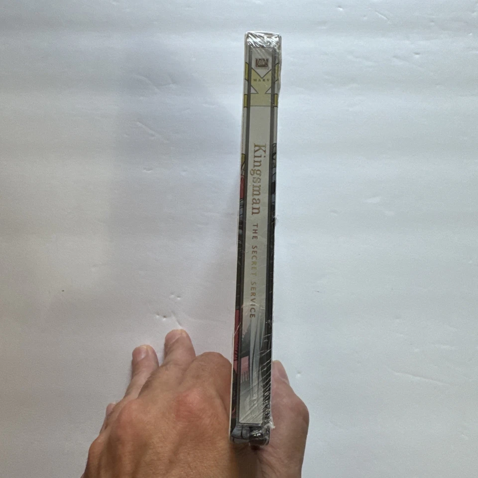 Kingsman: The Secret Service Blu-ray Disc, SteelBook Best Buy Exclusive - Image 2 of 4