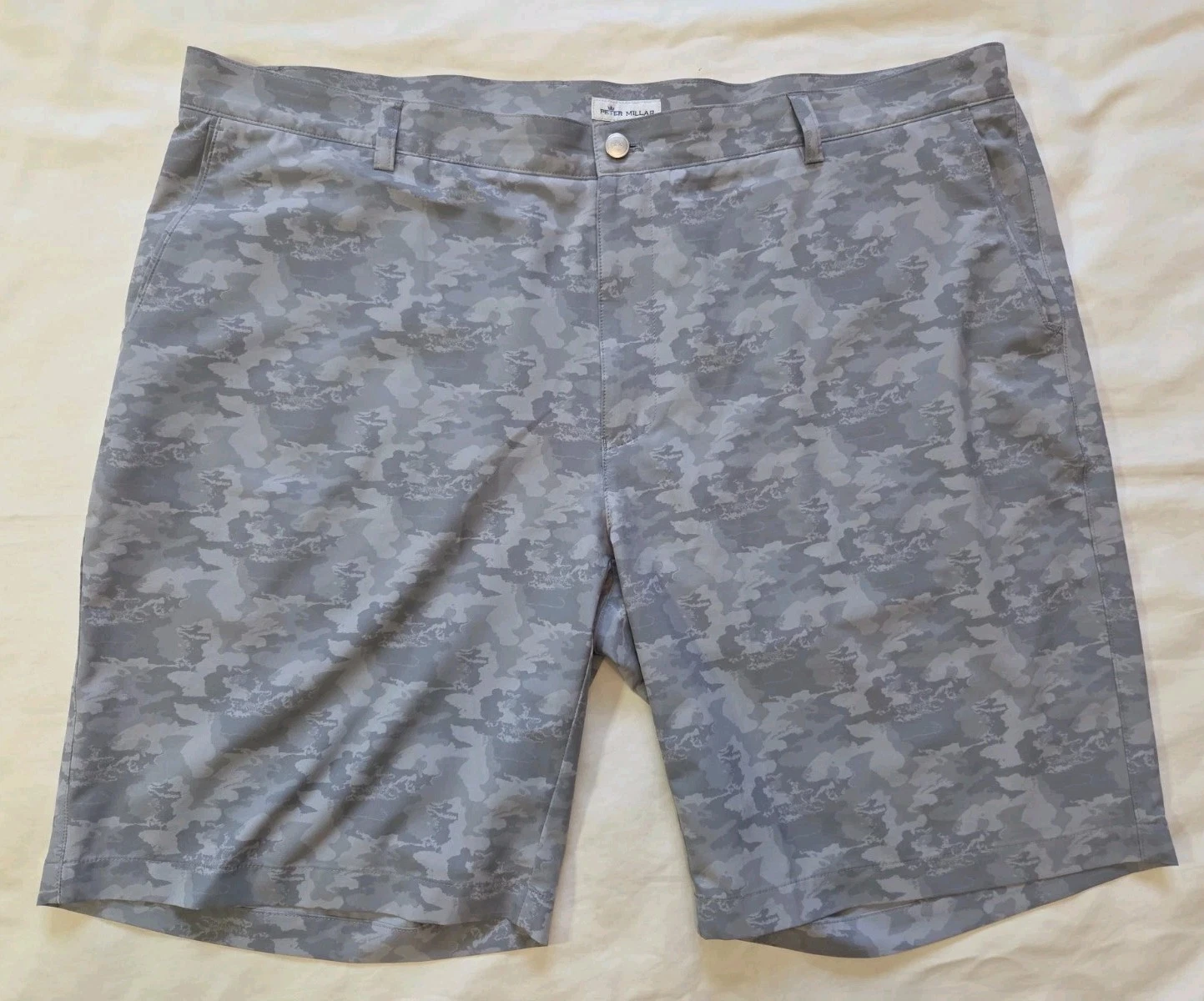 Peter Millar Shorts Men's 44 Gray Cammo Crown Sport Performance Polyester EUC