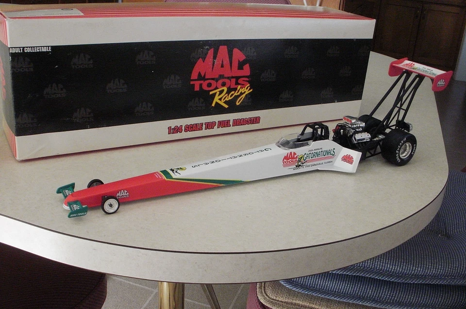 NHRA 1/24 95 MAC TOOLS GATORNATIONALS TOP FUEL DRAGSTER - Image 2 of 4