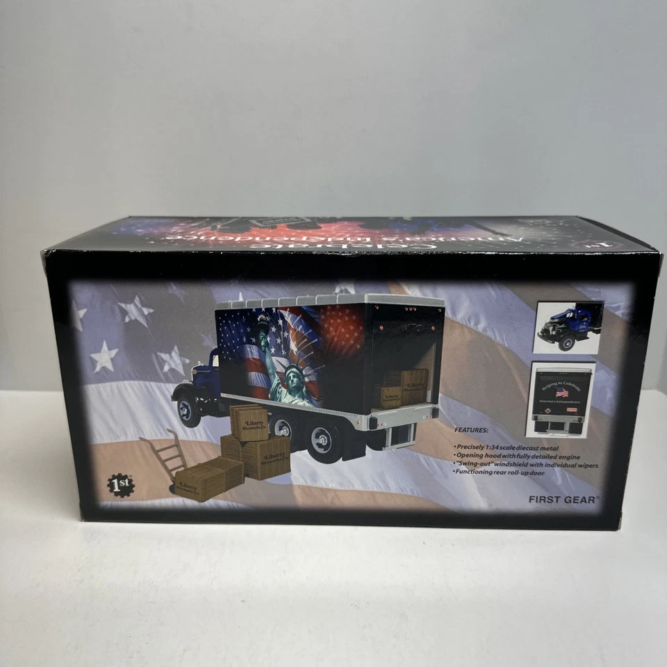 FIRST GEAR 19-3248 MACK SERIE L LIBERTY FUEGOS ARTIFICIALES ARTÍCULOS SECOS FURGONETA 1/34 BANDERA DE EE. UU. Foto 4 de 4