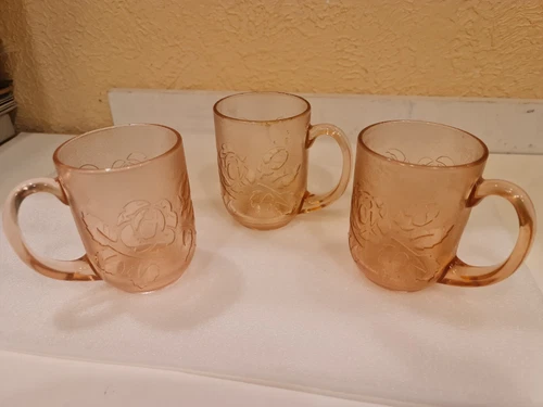 3 Vintage Arcoroc France Rosaline Textured Pink Glass Mugs Rosa Flower Tea Cups