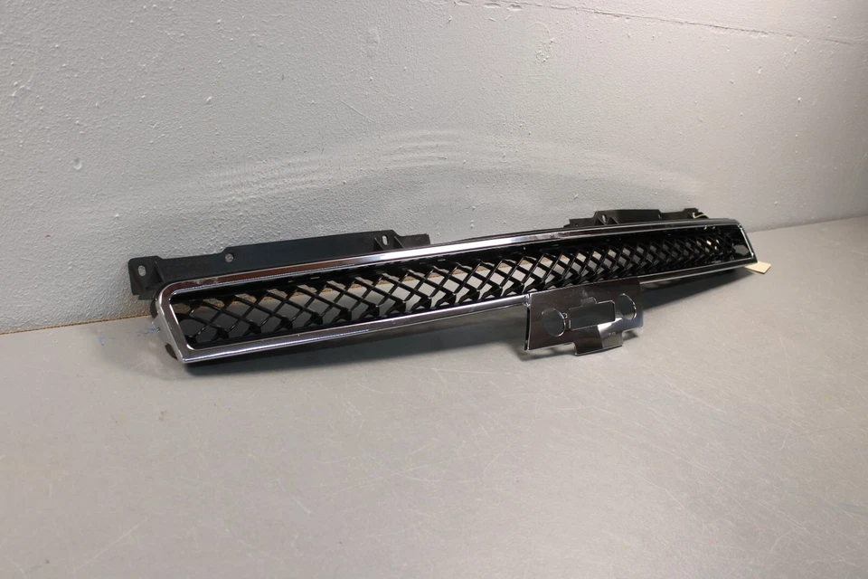 2007 2014 CHEVROLET TAHOE AVALANCHE FRONT UPPER GRILLE - Imagem 3 de 4