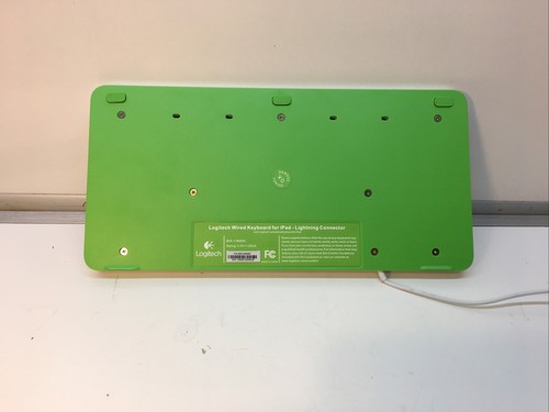 Logitech 920-005843 Wired KBD Lightning Keyboard For iPad 4/ iPad Mini - Picture 7 of 9