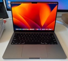 MacBook Pro, M1 Max chip, 14 Inch, 32GB RAM, 1TB SSD Space Gray