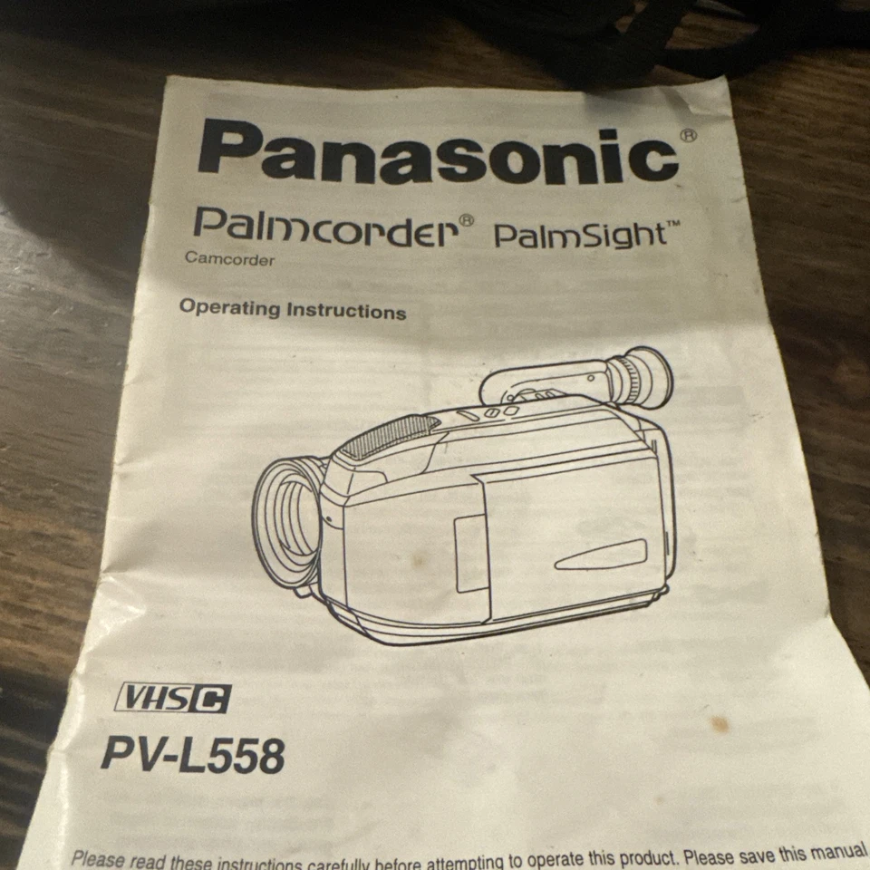 Panasonic VHS-C Palmcorder Video Camera PV-L558D w Cables, Manual, Case - Image 4 of 4