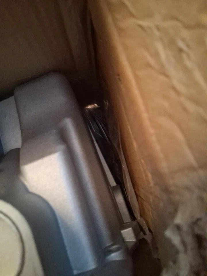 Pan de aceite de motor Dorman 264-459 Chevrolet Trax 2017-2018 Chevrolet Sonic 2012-2018 Foto 3 de 4