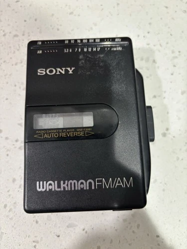 Sony Walkman WM-FX10 AM/FM 1991 Cassette Player Radio Works