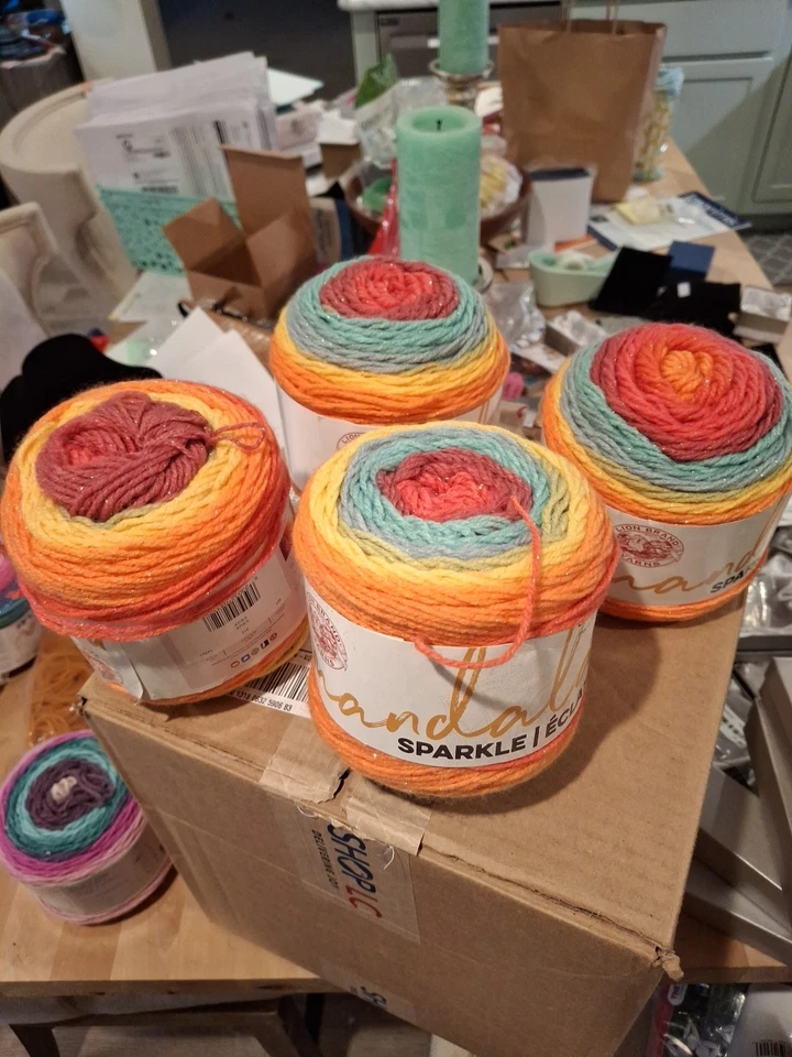 Lion BRAND Mandala Sparkle Yarn Nova 023032027128. - Image 2 of 4