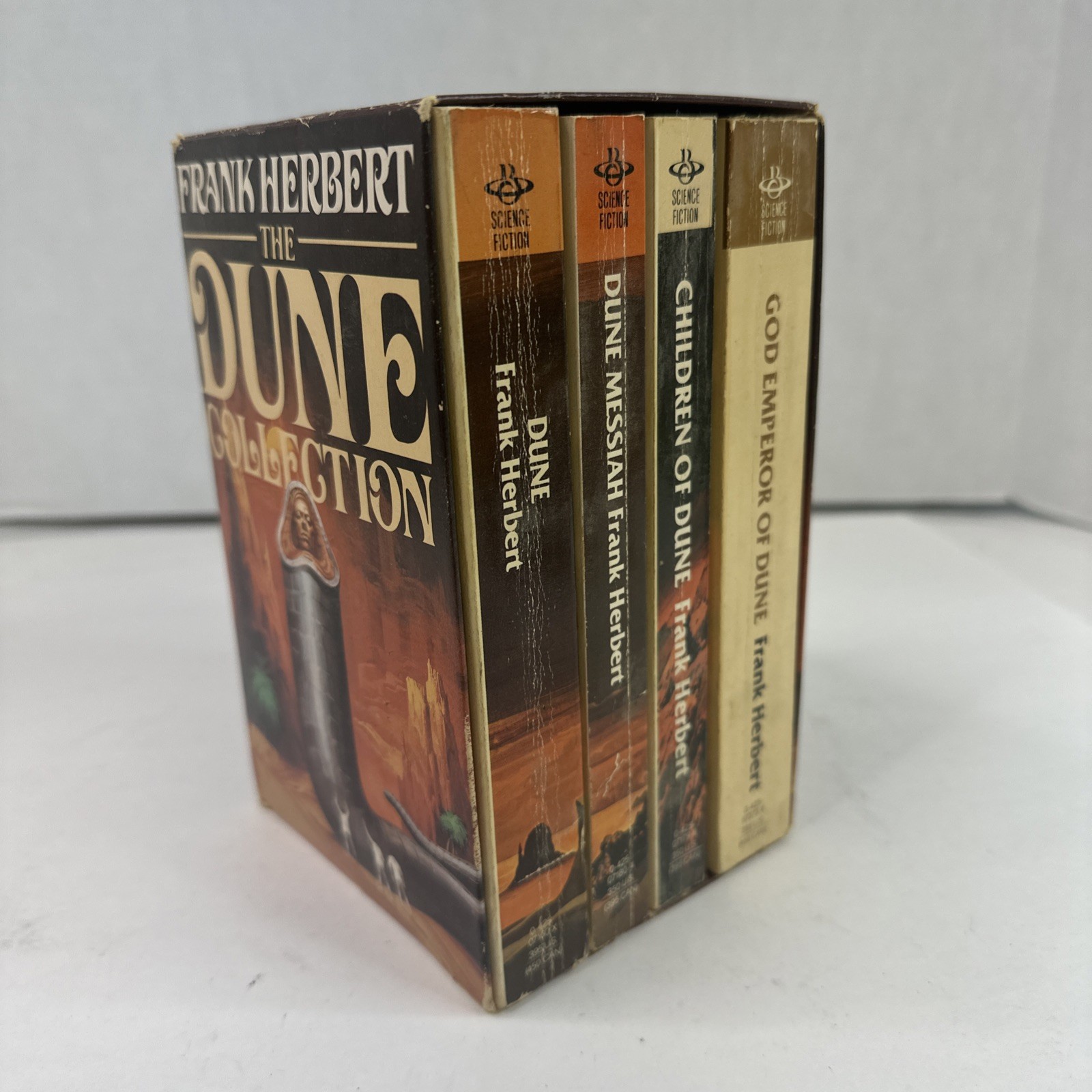 VTG The Dune Collection Set Paperback Books 1-4 Frank Herbert 1984 w/case
