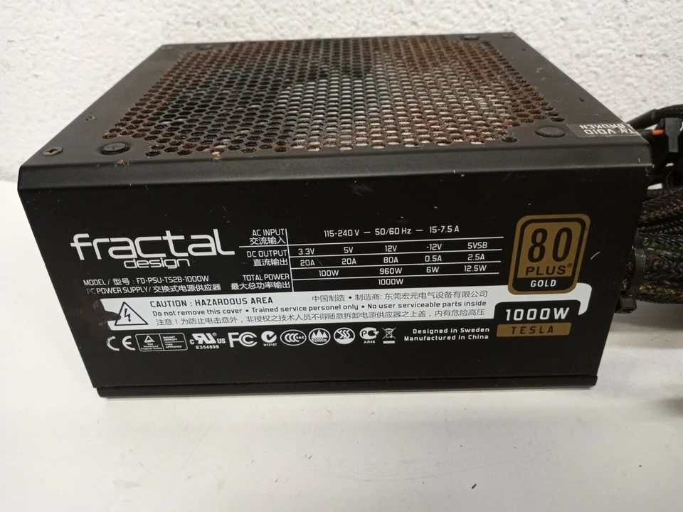 Fractal Design Tesla R2 1000W ATX12V SLI CrossFire Certified 80 PLUS GOLD PSU - Image 2 of 4