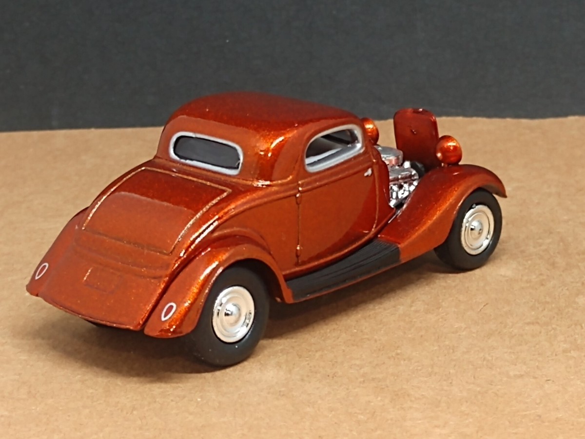 VINTAGE STREET HOT ROD '34 FORD COUPE 1/64 ADULT COLLECTIBLE