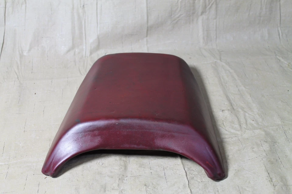 1994 Suzuki RF600RT Rear Passenger Seat Red OEM 45300-21E - Изображение 2 из 4