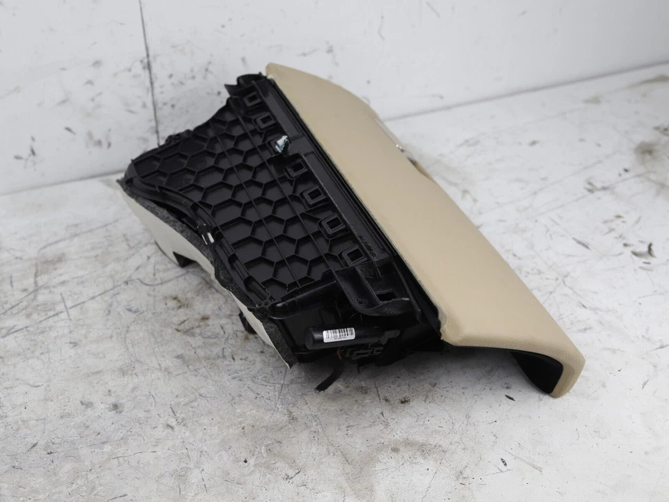 12-16 BMW 320I 328I F30 RIGHT PASSENGER DASHBOARD STORAGE COMPARTMENT GLOVE BOX - Image 3 of 4