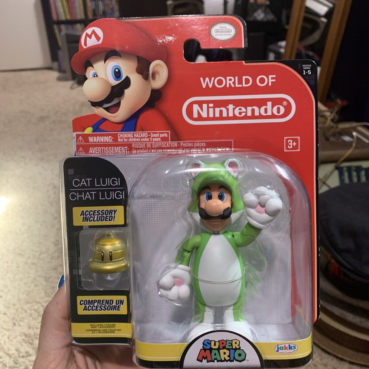 World of Nintendo Super Mario 4 Cat Luigi Figure