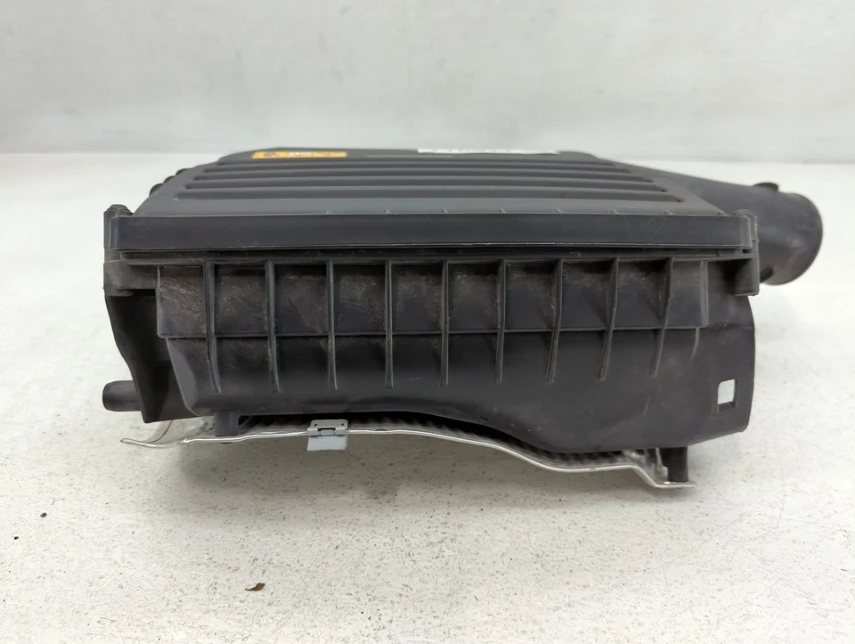 2016-2019 Mercedes-benz Glc300 Air Cleaner Intake-duct Hose Tube AX3GB - Image 4 of 4