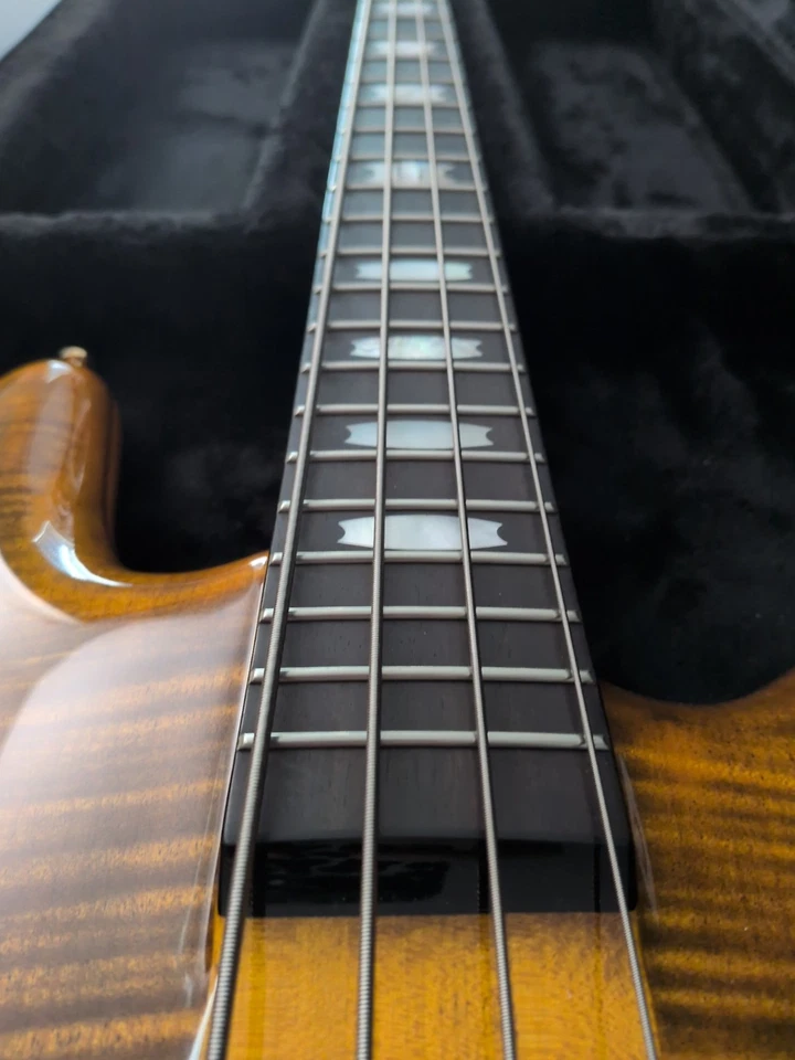 Bajo Spector Euro4LT (2016) pieza de colección en perfecto estado Foto 3 de 4