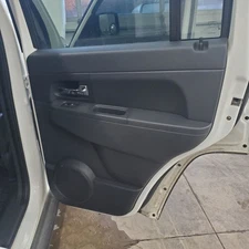 LIBERTY   2010 Door Trim Panel Rear 1059873