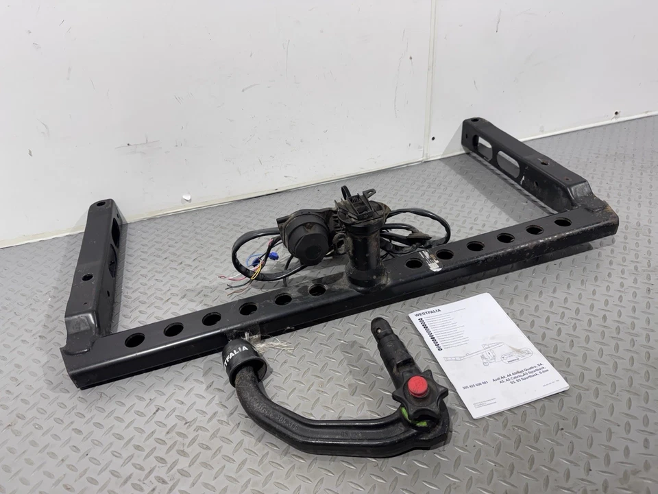 BOLSA DE REMOLQUE DESMONTABLE Y CABLEADO AUDI A4 S4 B8 ALLROAD A5 S5 8T 8F WESTFALIA 13 PINES Foto 4 de 4