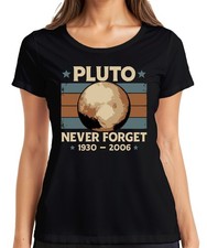 Pluto Never Forget 1930 2006 Vintage Retro Space Astronomy Womens T-Shirt