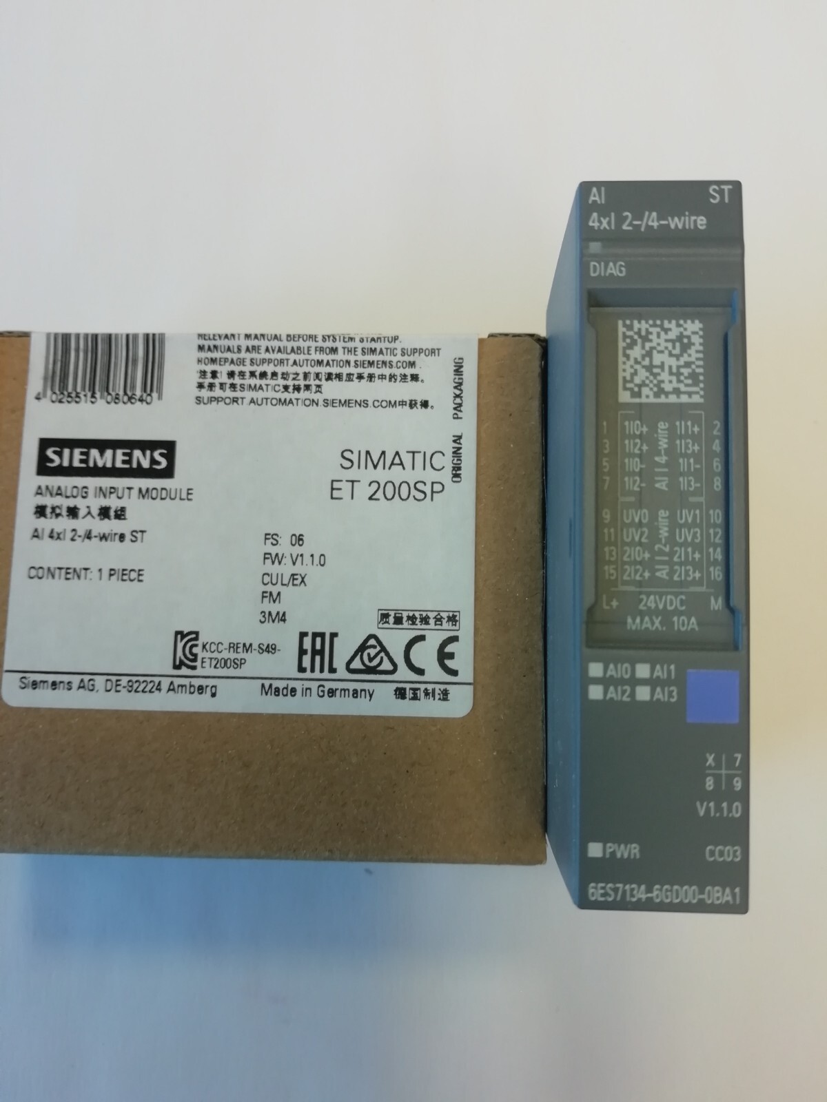 SIEMENS SIMATIC ET 200SP ANALOG INPUT AI 4XI a 2/4 WIRES ST 6ES7134-6GD00-0BA1