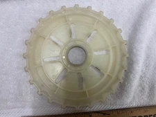 IH International Harvester Plastic Planter Seed Plate 485474R1. 24 Cell