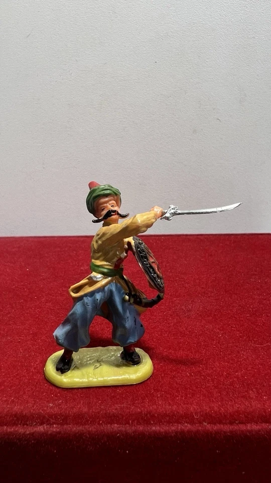 Elastolin 40mm guerreiro turco – espada e escudo – Alemanha Ocidental - Imagem 3 de 4