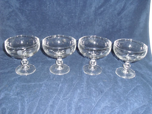 Set Of 4 Princess House Heritage Crystal Footed Dessert/Champagne Glasses Knob