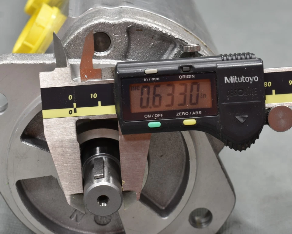 Parker 3349121197, двигатель гидравлического насоса, J1018-13435 - Изображение 2 из 4