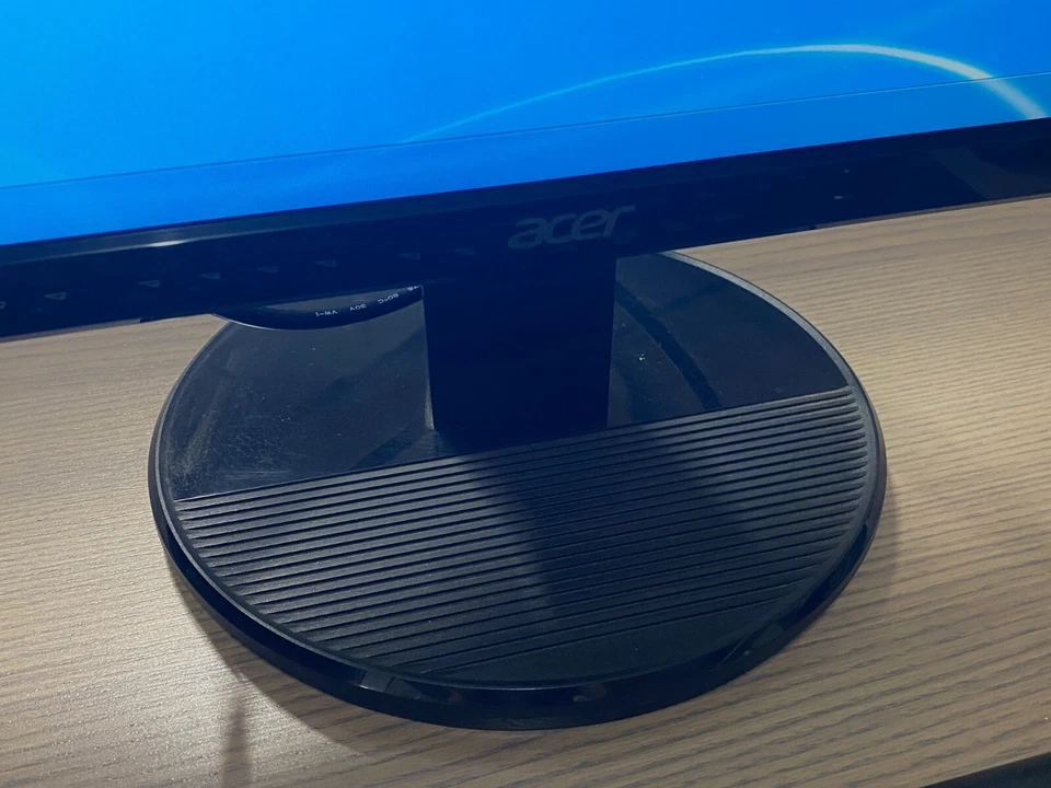 Refurbed P3 Desktop PC Computer with 24" LED HD Monitor i7 16GB Windows 7 Pro - Image 4 of 4