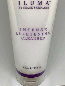 iluma intense lightening cleanser
